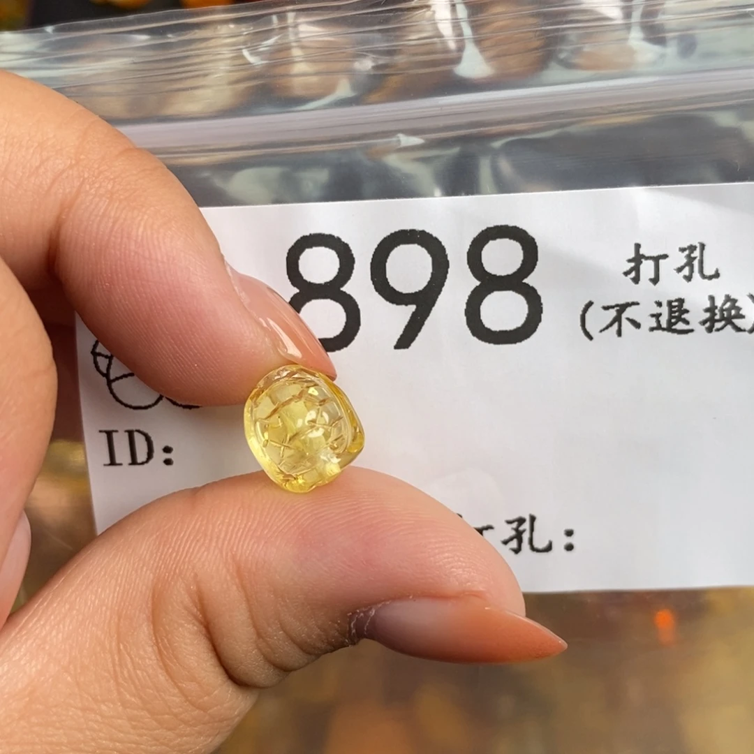 琥珀未镶嵌珠宝奇石