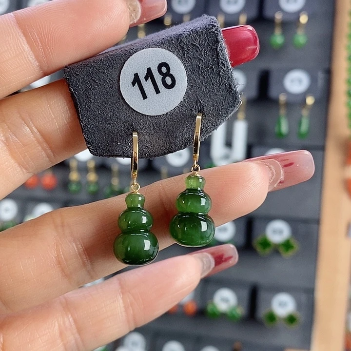 和田玉耳饰18K金镶嵌