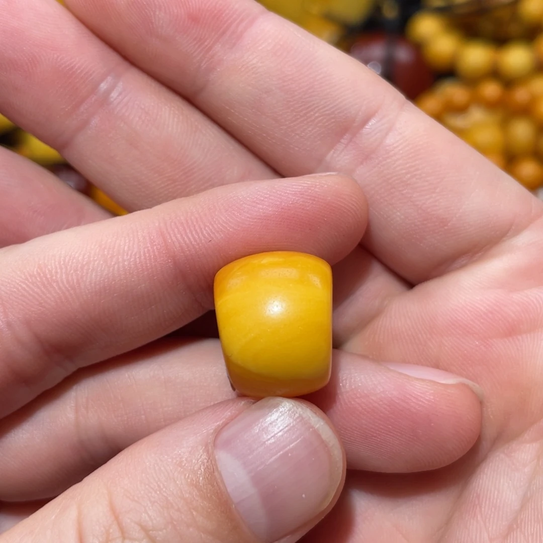 未镶嵌琥珀裸石烧*马蹄