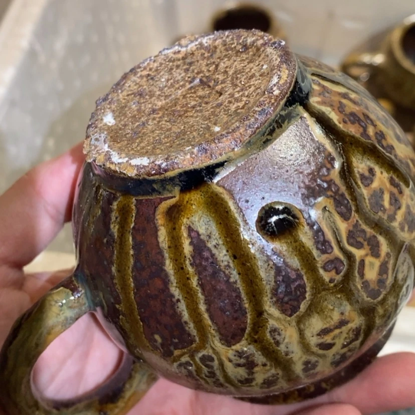 【闪购商品】茶杯紫砂末*底缺微瑕细九变