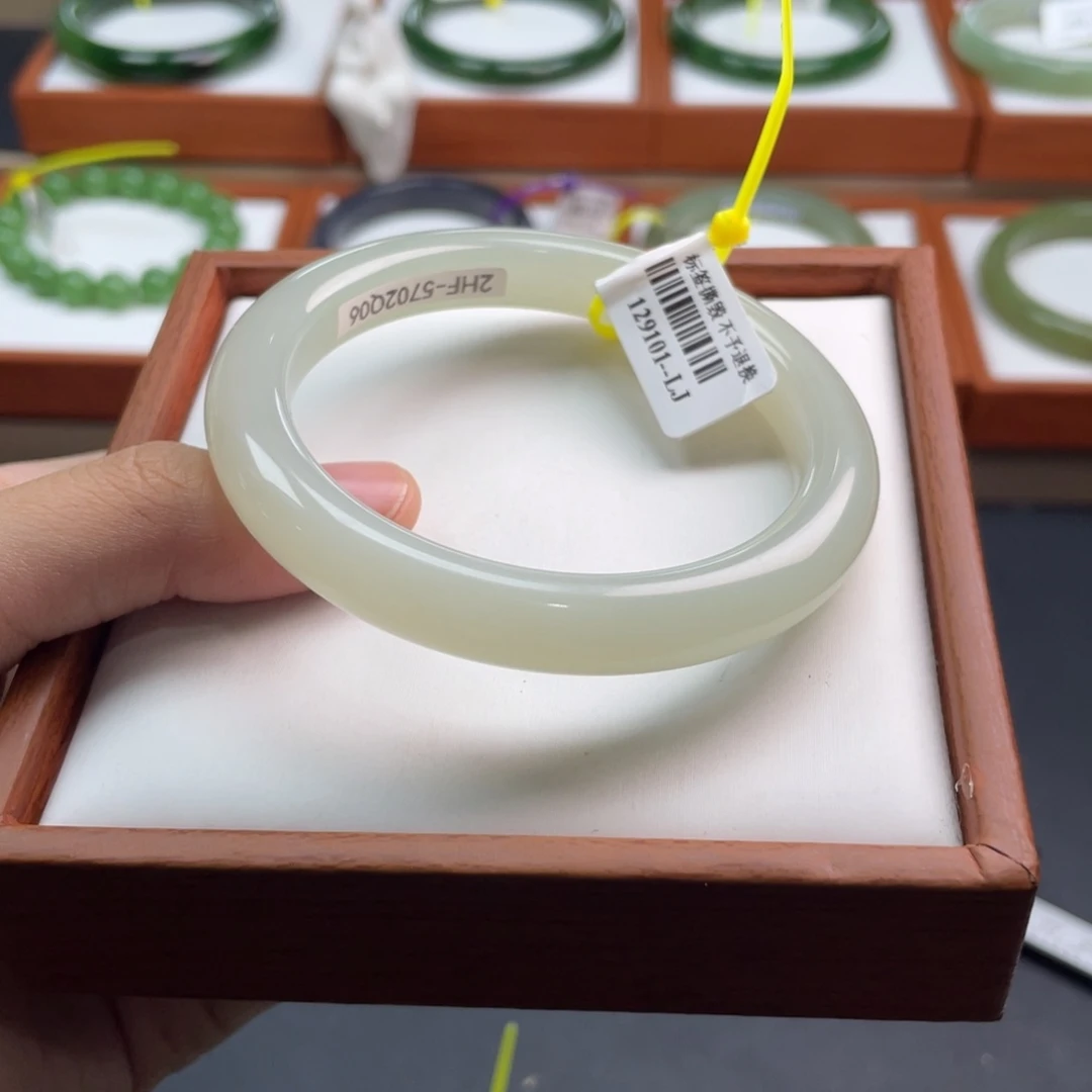 【闪购商品】未镶嵌手镯和田玉链接64 圈口57+