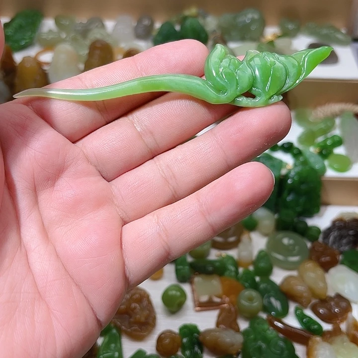 和田玉（碧玉）未镶嵌颈饰