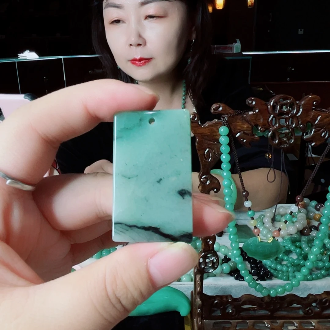 密玉（石英质玉）未镶嵌颈饰