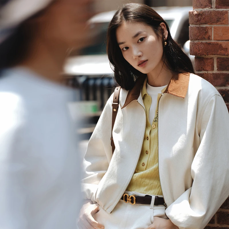 EP雅莹2025新款女装 设计感弹力棉宽松显瘦牛仔夹克短款外套J105A