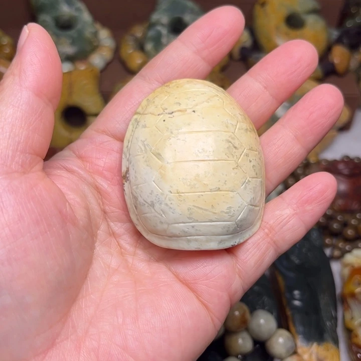 岫岩河磨玉（透闪石质玉）未镶嵌珠宝奇石