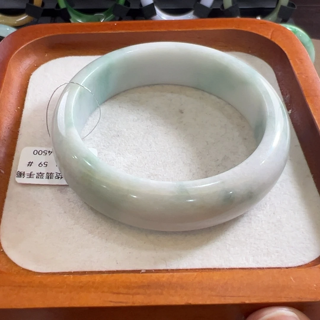 翡翠未镶嵌手镯翡翠