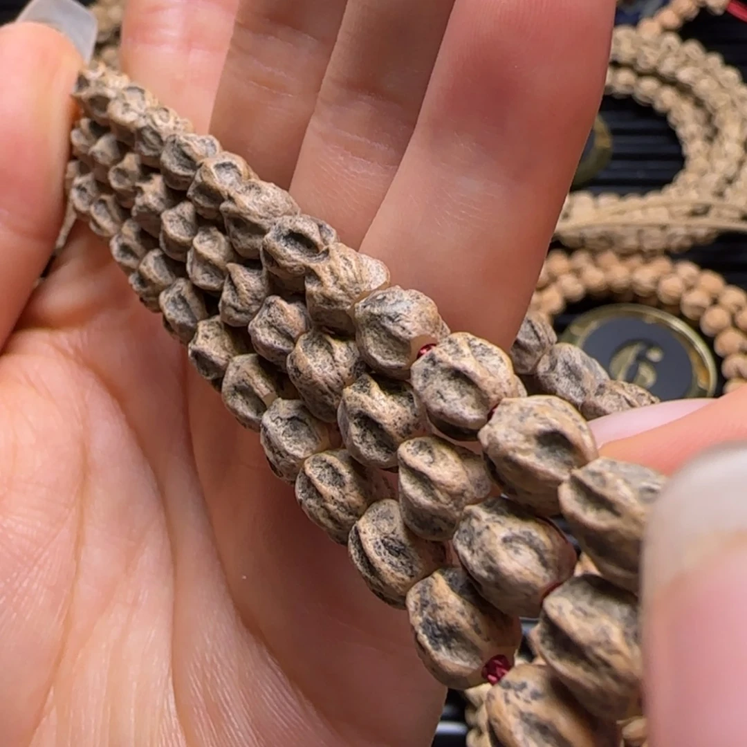 【闪购商品】柏香籽/百香籽吊坠海****面