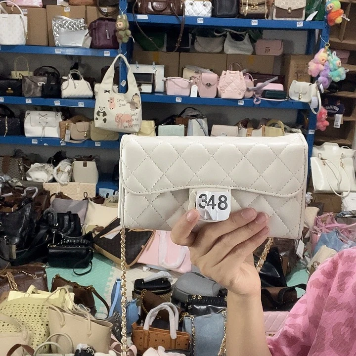 蚕丝R****n健健康康平平安安