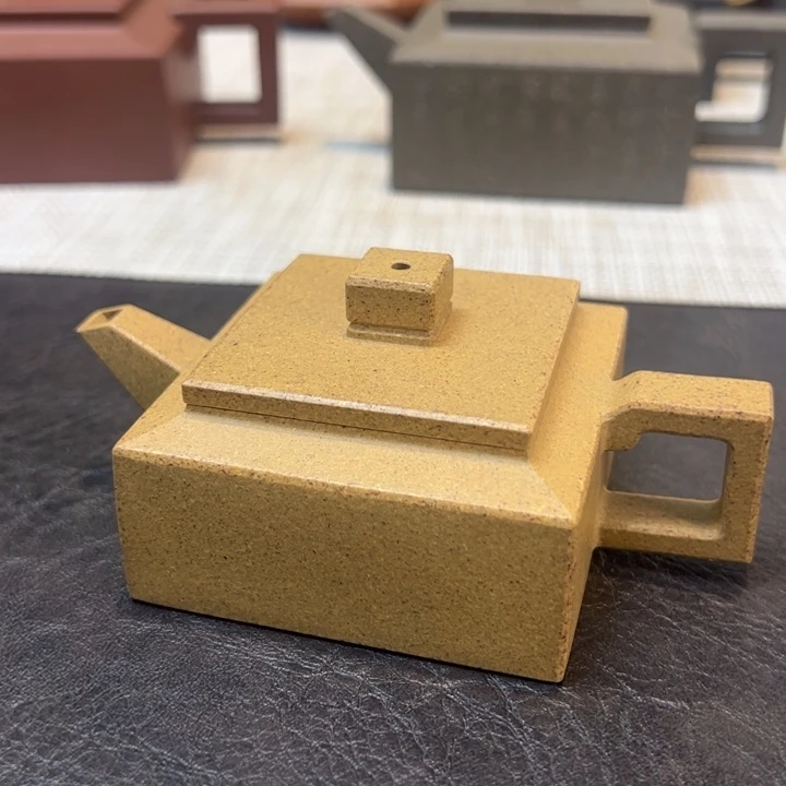 茶壶紫砂方山，容量100毫升，黄金段