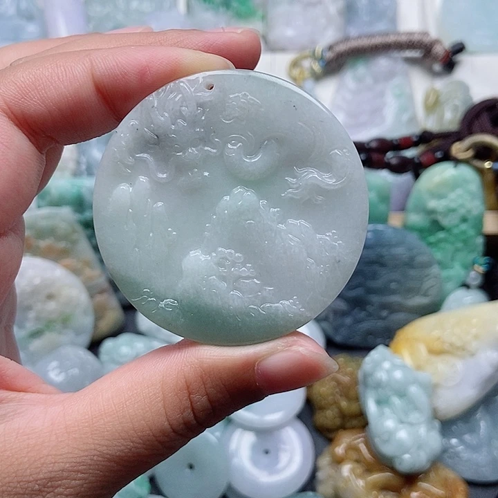 翡翠未镶嵌颈饰翡翠