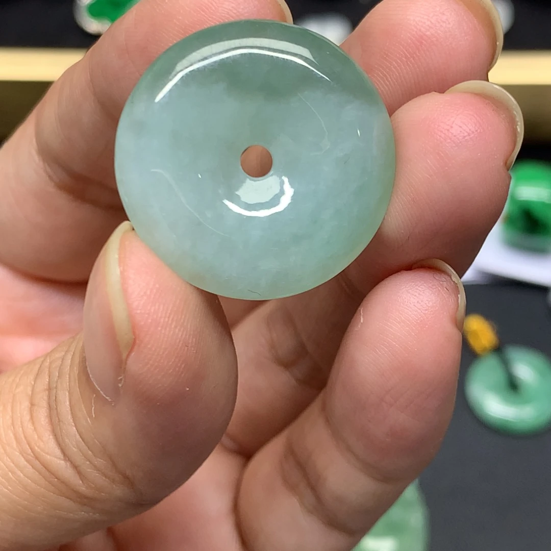 吊坠(不含链)未镶嵌翡翠有纹裂