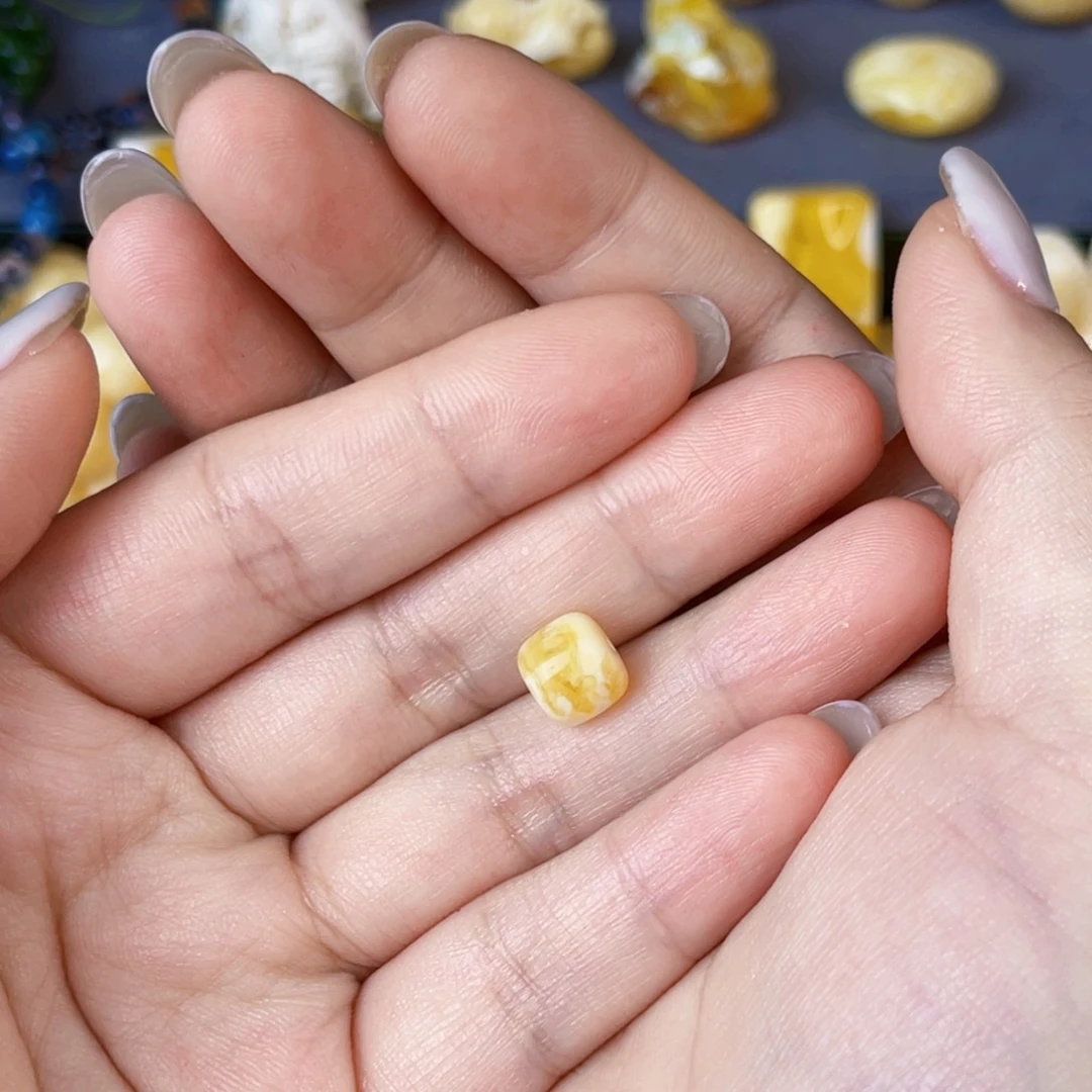 琥珀珠宝奇石未镶嵌?*?