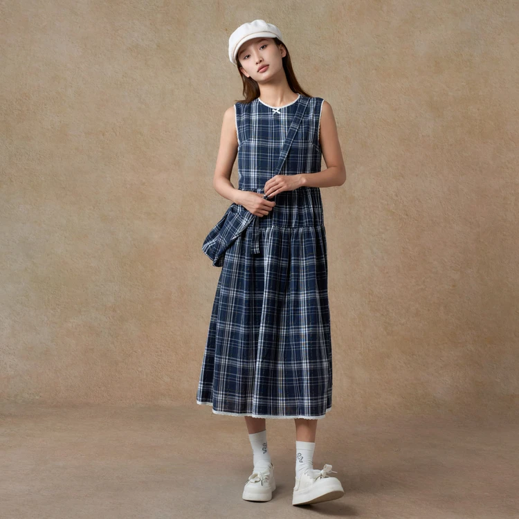 西町村屋韩系格纹花边连衣裙女装夏季新款文艺无袖裙子XHAB10552