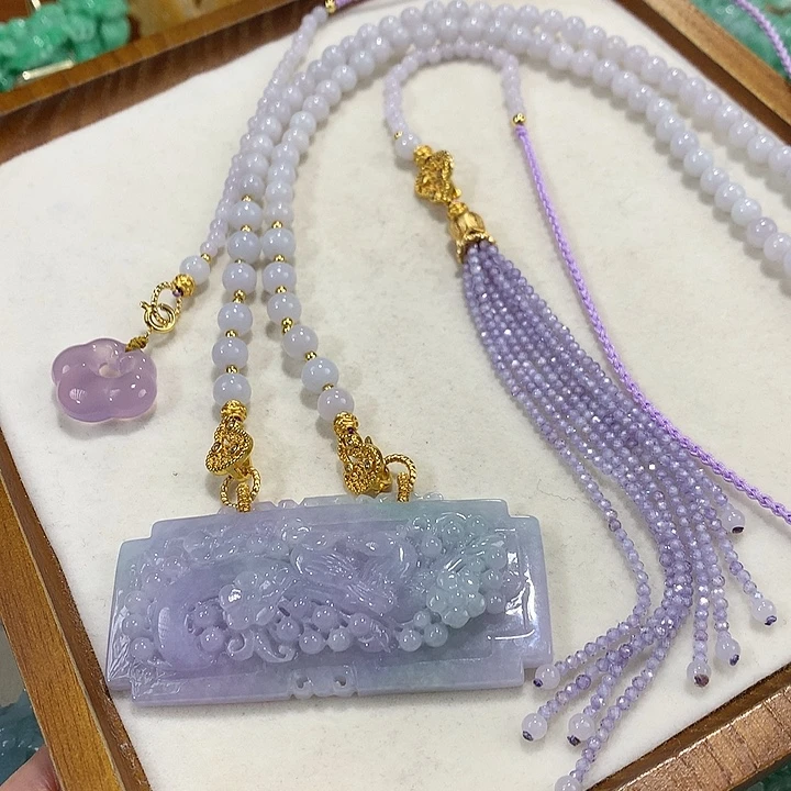 翡翠未镶嵌颈饰翡翠吊坠