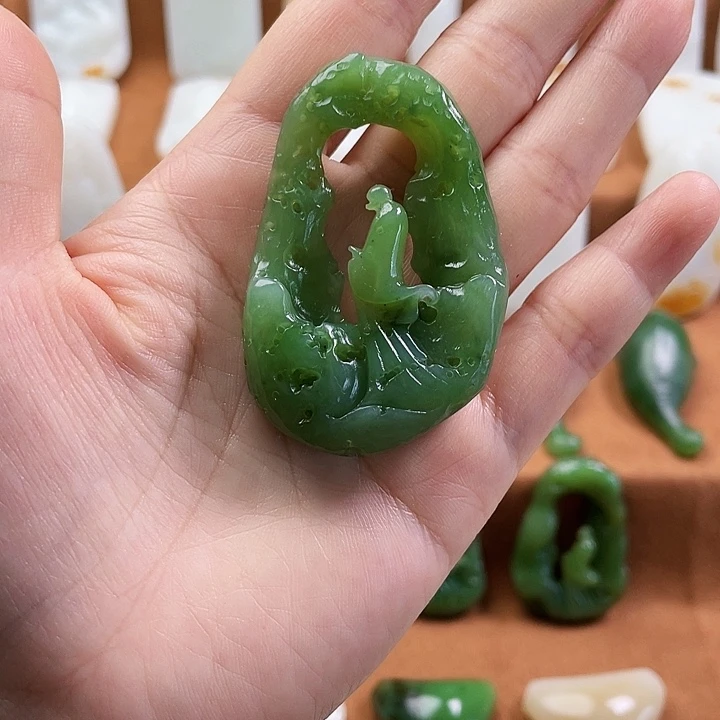 和田玉（碧玉）未镶嵌颈饰