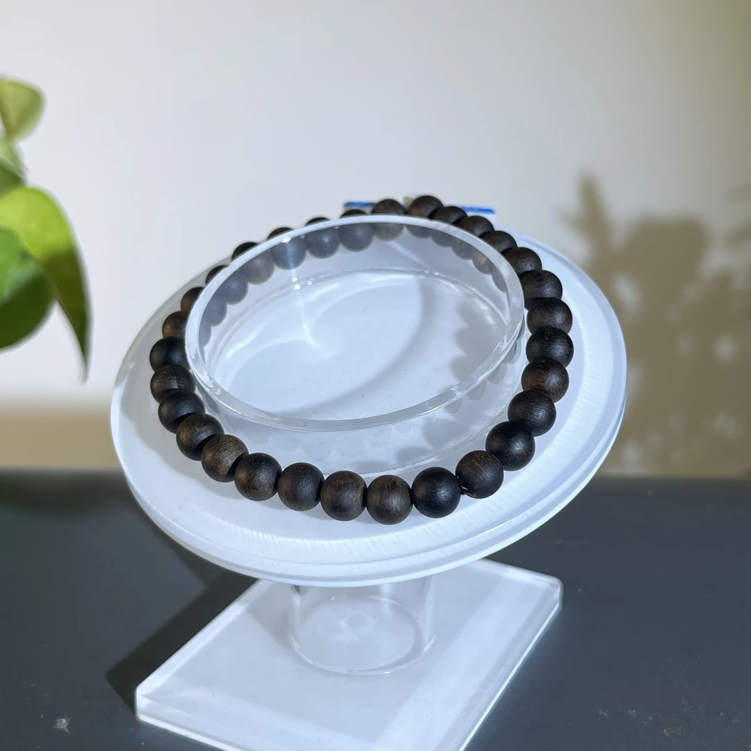 JGB13-27   沉香手串(含配饰）