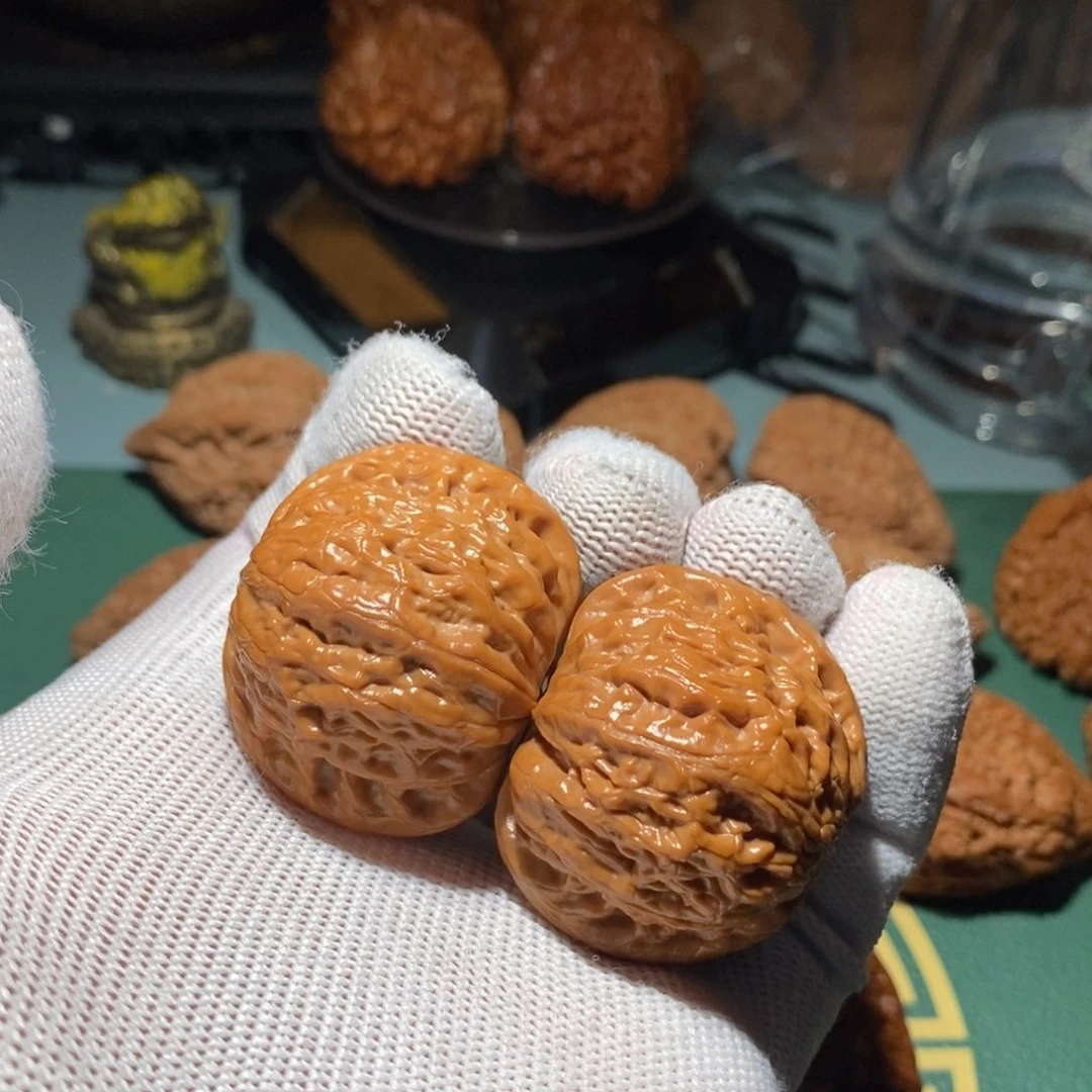 文玩核桃吊坠铁锤