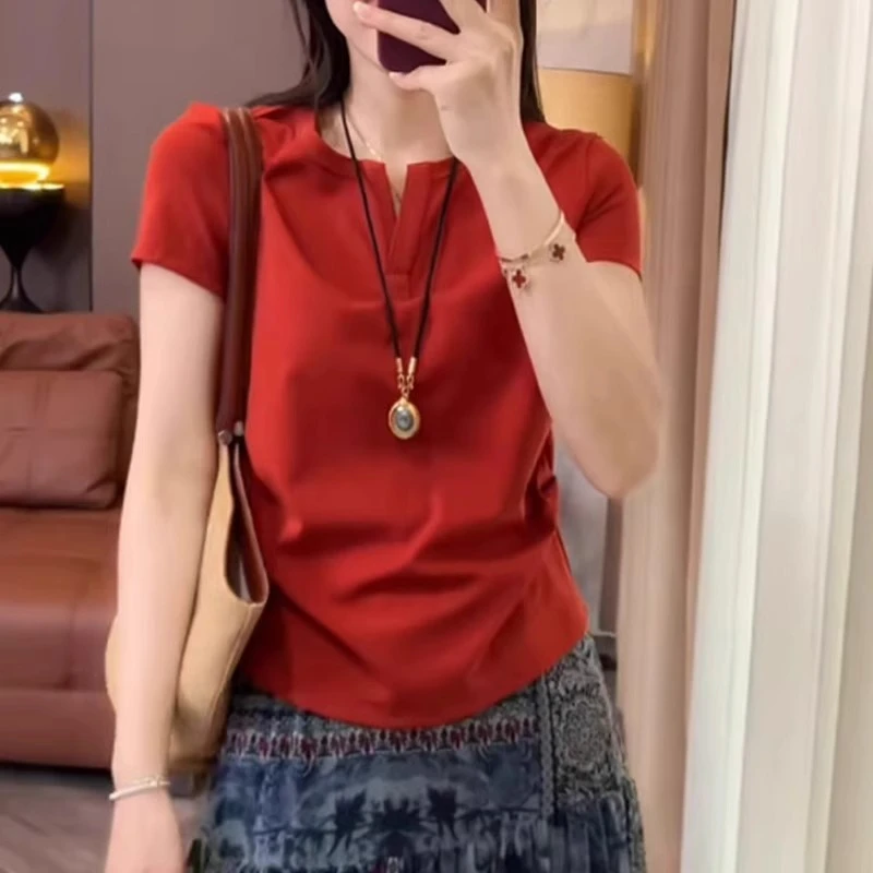 芯娇晴红色V领正肩短袖T恤女装夏季2025新款收腰显瘦掐腰短款上衣