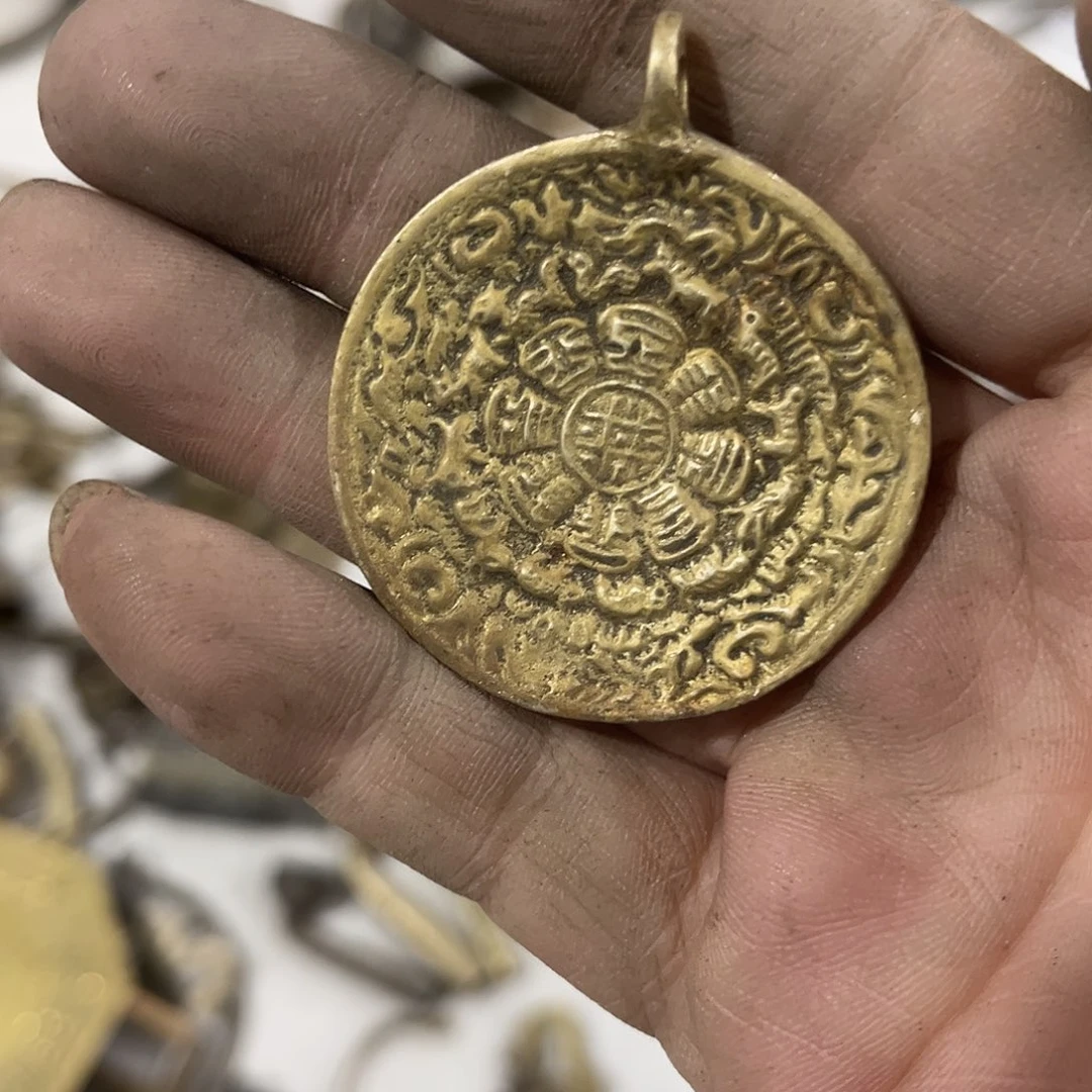 不***）闪电购铜摆件工艺品