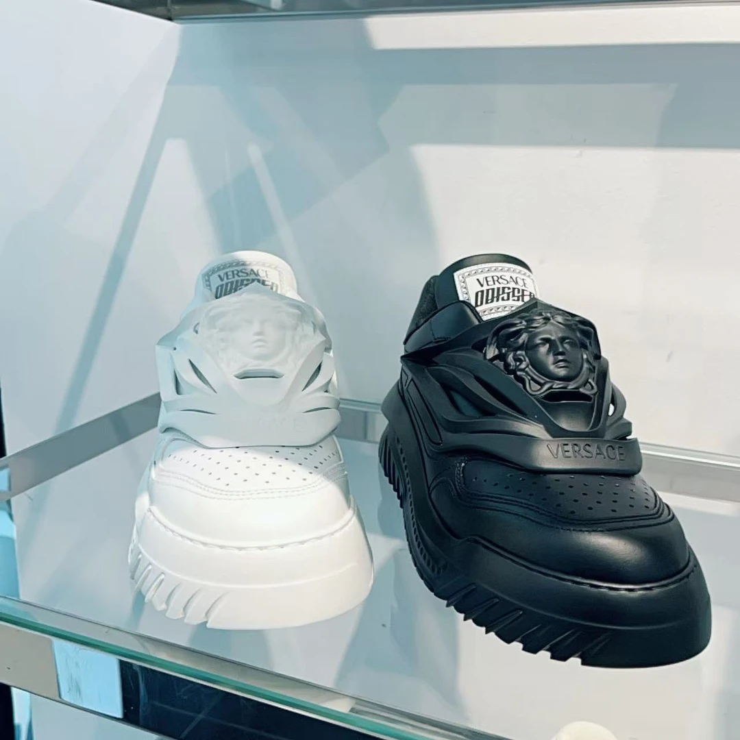 未使用 VERSACE/范思哲 男鞋美杜莎黑色ins飞船鞋休闲运动鞋多色