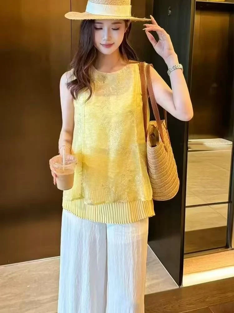 KJ韩版重工碎花圆领无袖背心+裤子二件套