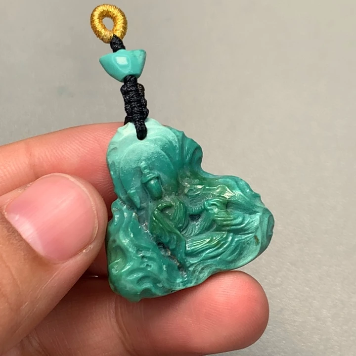 绿松石未镶嵌颈饰