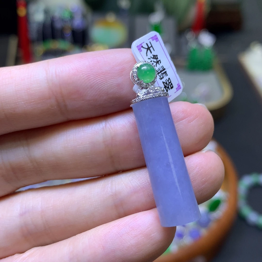 翡翠18K金镶嵌颈饰翡翠玉石吊坠项链