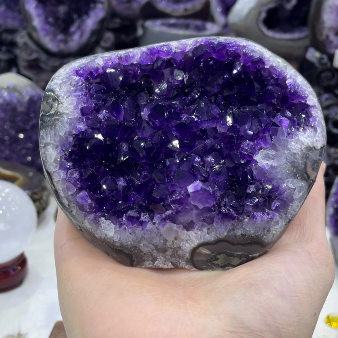 未镶嵌水晶珠宝半成品