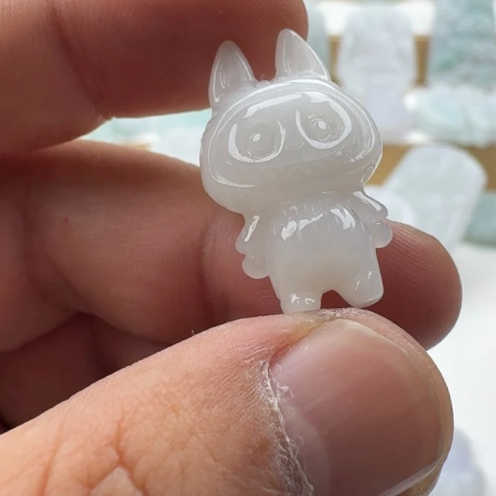 翡翠未镶嵌颈饰天然缅甸A货翡翠