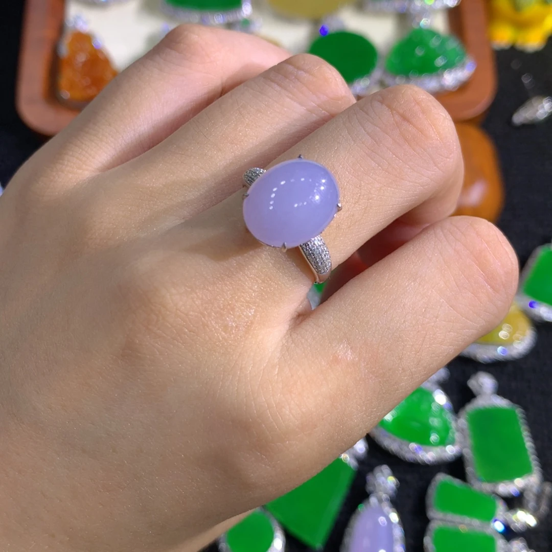 翡翠18K金镶嵌戒指