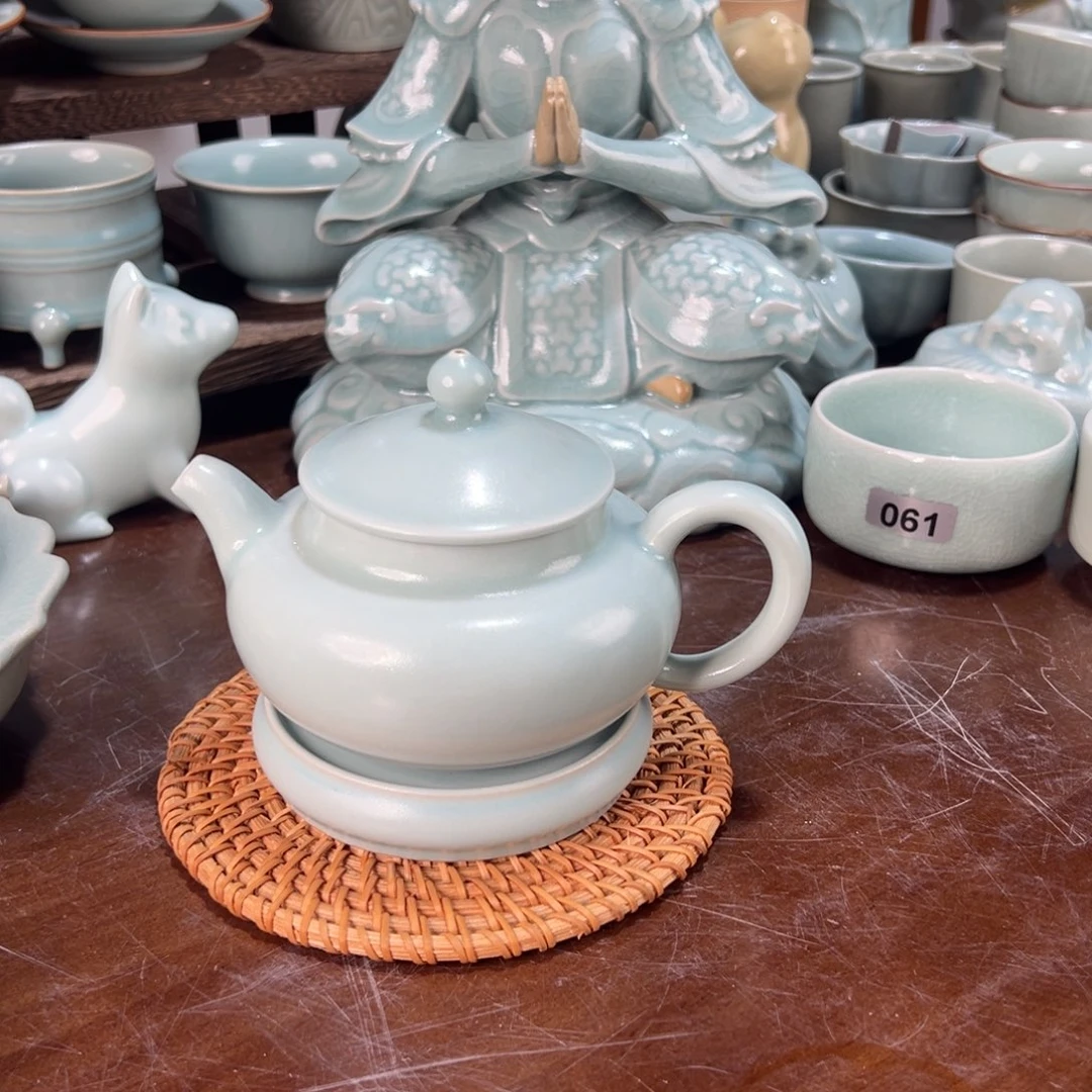 微瑕支钉卵青单壶