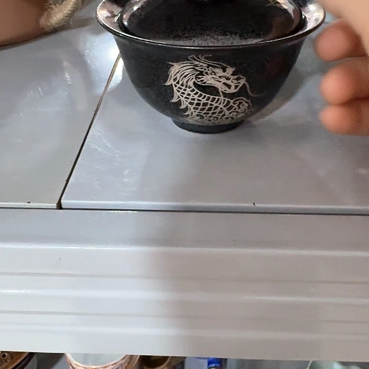 主人杯一个，瓷。。品茗瓷