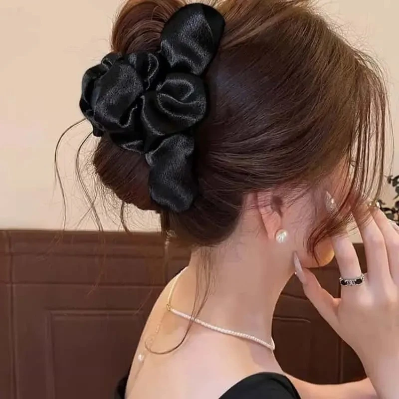 褶皱缎面抓夹大号女2025新款云朵发夹后脑勺鲨鱼夹发圈蝴蝶结发夹
