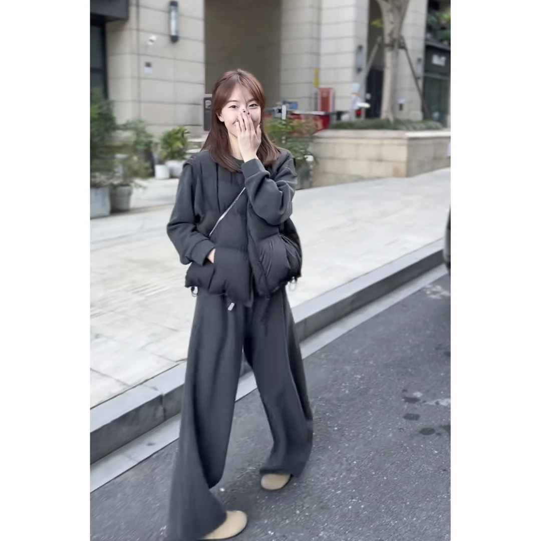 溪溪靓衫 加绒软糯松弛感半拉链连帽卫衣+弯刀裤棉服马甲套装