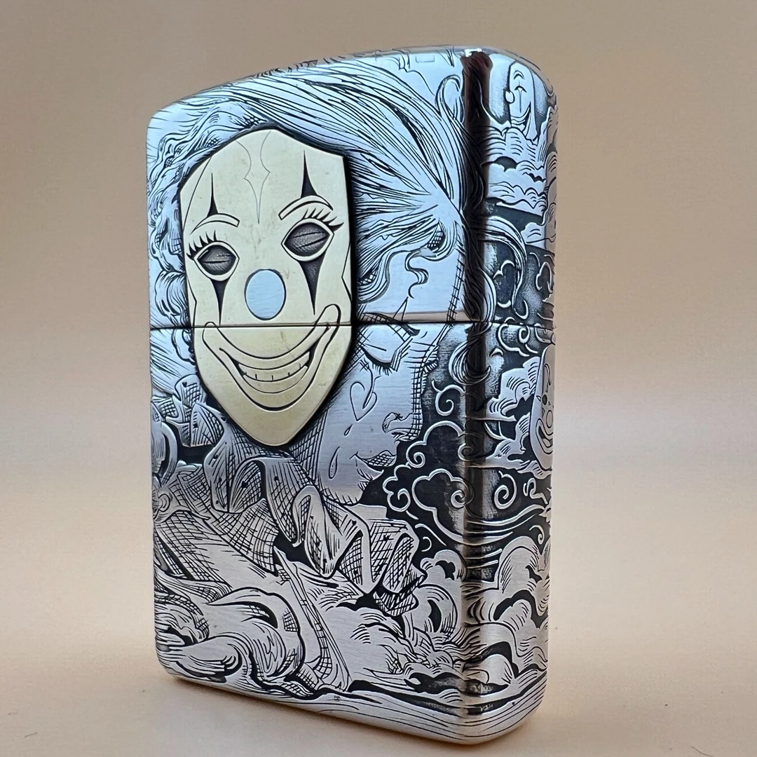 千语假面人生银盔甲机身双面精雕镶嵌工艺防风煤油打火机个性经典