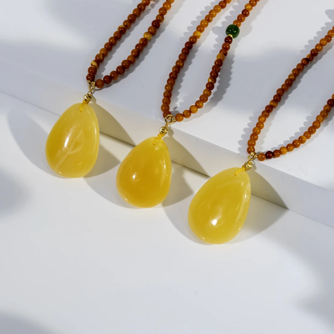 【心语甄选】蜜蜡水滴吊坠（发货多样性一件）G34466