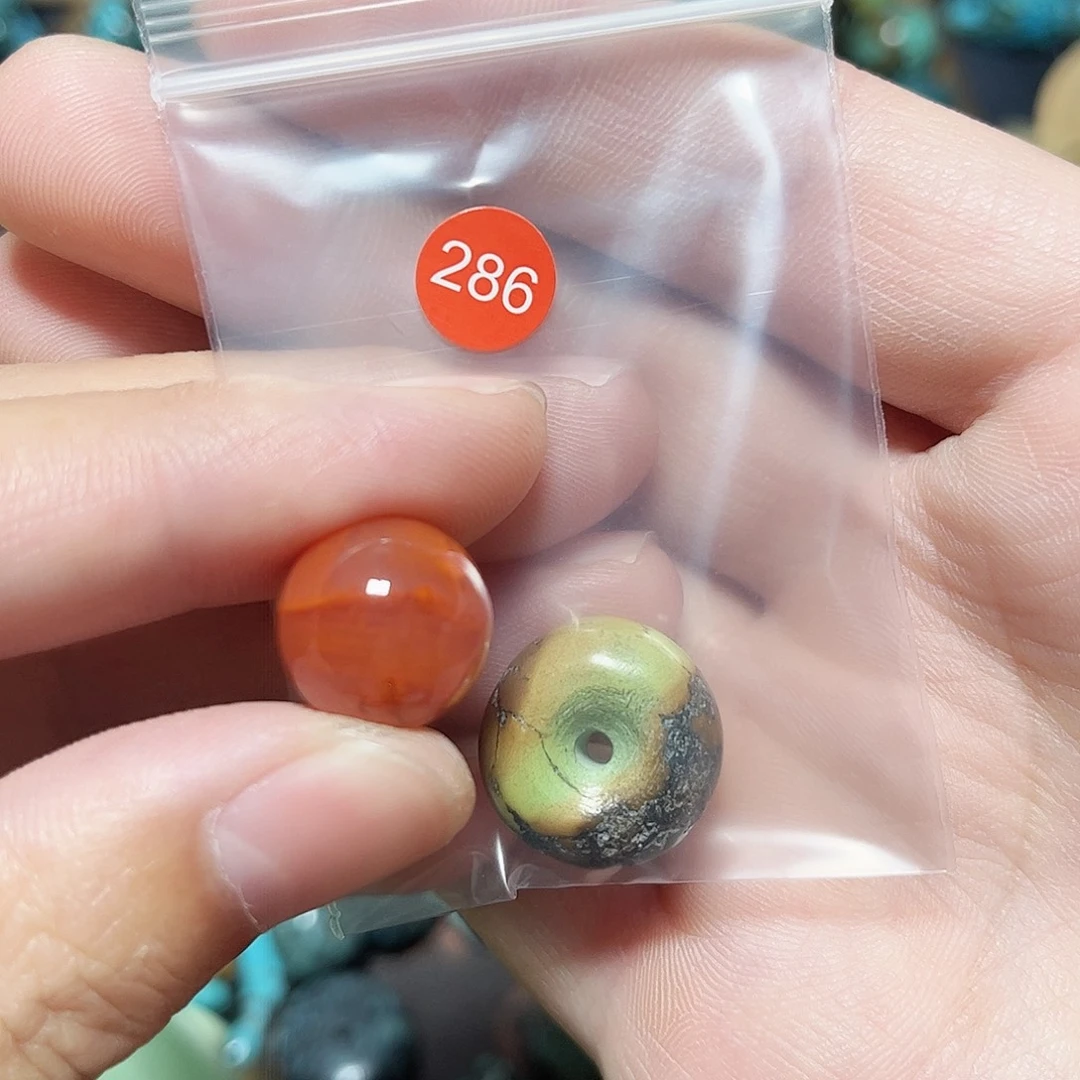 自***️玛瑙/玉髓未镶嵌圆珠桶珠老型手串！！
