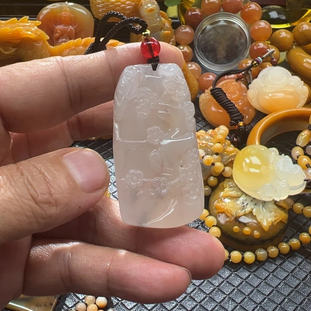 石英质玉未镶嵌颈饰