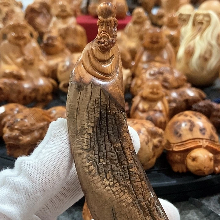 柏木（崖柏）原皮达摩