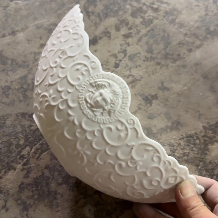 碟微瑕介意勿拍……1个0943