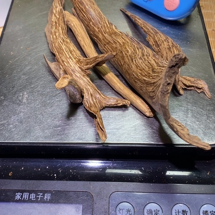 沉香碎屑沉香恵安