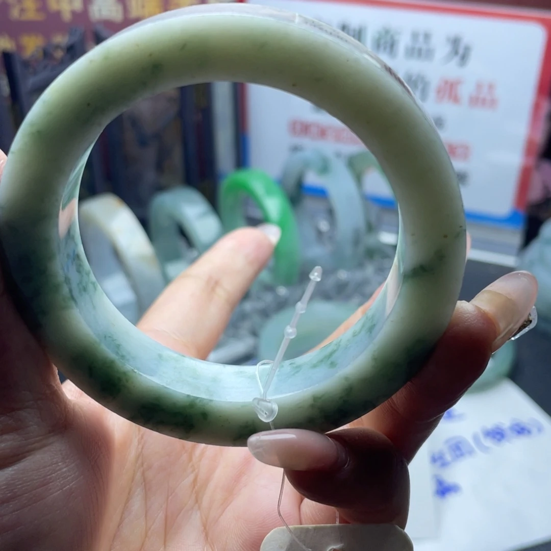 定制翡翠未镶嵌A翡翠多样性发一