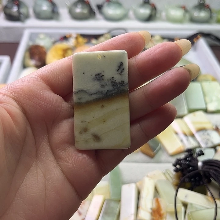 H***蛇纹石玉未镶嵌珠宝奇石