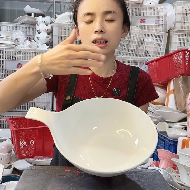 盘微瑕介意勿拍……乒乓球盘一个