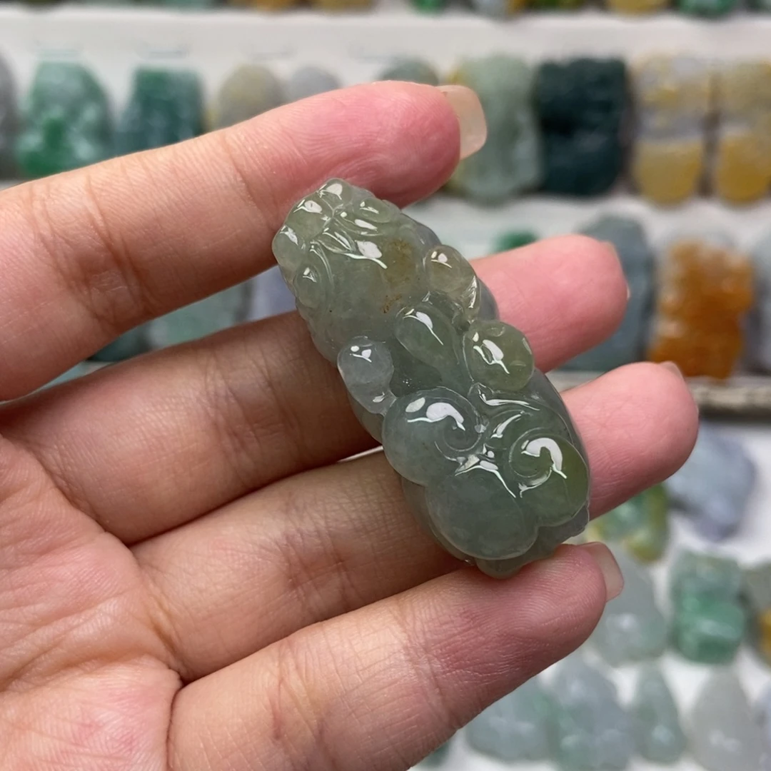 吊坠(赠链)未镶嵌翡翠