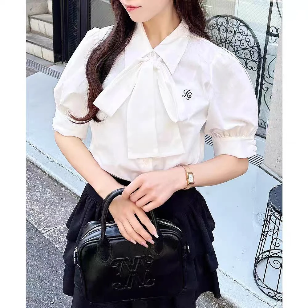百搭单品休闲宽松V领可拆卸蝴蝶结女士刺绣显瘦泡泡袖衬衫