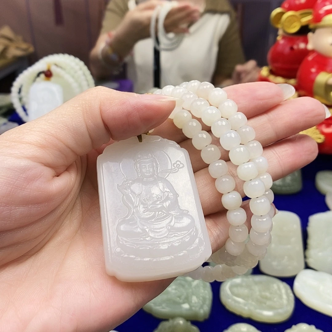 颈饰未镶嵌和田玉葛****念