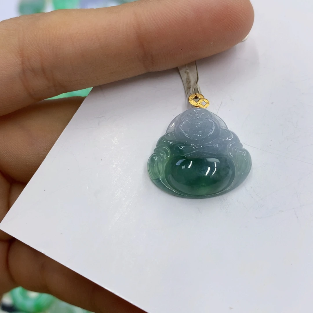 翡翠18K金镶嵌颈饰翡翠