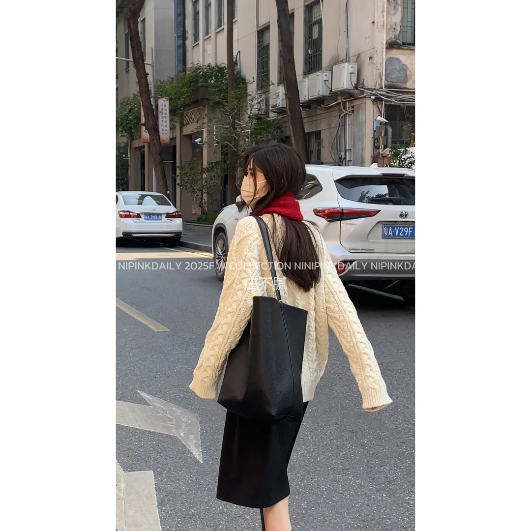 Ninipink庄不腻自制【芙挞 】手工粗针麻花厚款毛衣宽松毛织衫680