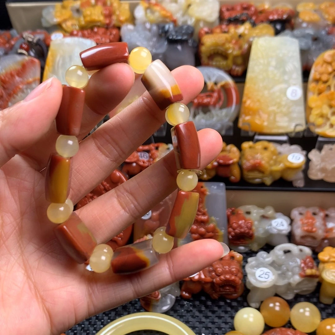 石英质玉（黄龙玉）挂件未镶嵌